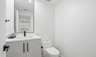 7502 NEVIS Rd, Bethesda, MD 20817