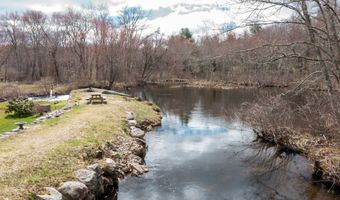 25 Deep Hollow Rd, Chester, CT 06412