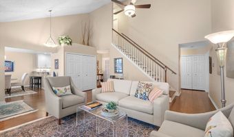 447 Sumark Way, Ann Arbor, MI 48103