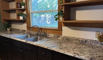 713 E Benton Ave, Ava, MO 65608