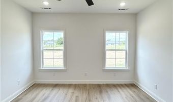 10 Briscoe Ln, Bella Vista, AR 72715