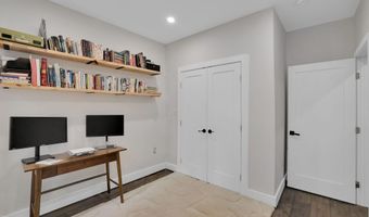 712 KEARNY St NE 5, Washington, DC 20017