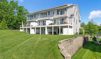 100 Algonquin Rd 5, Narragansett, RI 02882