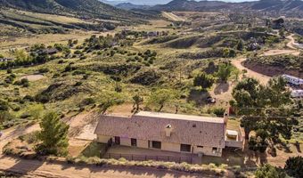 9060 Yucca Hills Rd, Agua Dulce, CA 91390