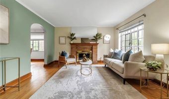 96 Amherstdale Rd, Amherst, NY 14226