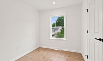 28 Cottage Pl, Ashland, NH 03217