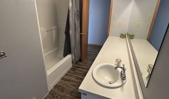 624 Kersten St, Bottineau, ND 58318