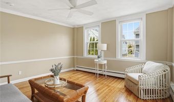 48 Constitution St 1, Bristol, RI 02809
