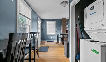 26 Perry St 1, Newport, RI 02840