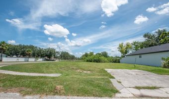 102 LOOKOUT Dr, Apollo Beach, FL 33572