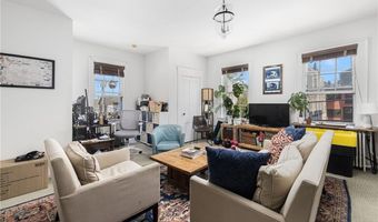 27 Franklin St, Newport, RI 02840