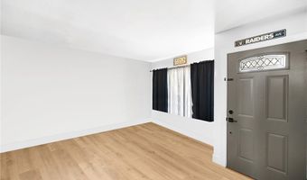 395 Calle Mariposa, Oceanside, CA 92057
