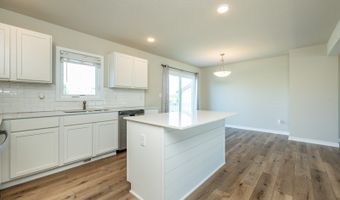 2643 20th St SW, Altoona, IA 50009
