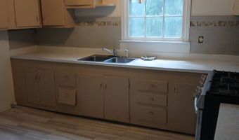 678 Dixie, Macon, GA 31206