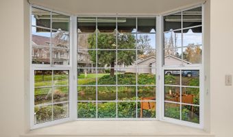 13775 SW SCHOLLS FERRY Rd 3, Beaverton, OR 97008