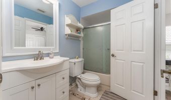 835 SYMPHONY ISLES Blvd, Apollo Beach, FL 33572