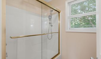 71 Bishop St, Bristol, CT 06010