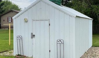 916 S Lawson St, Aberdeen, SD 57401