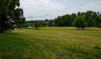 Ozark Acres Drive, Bentonville, AR 72713
