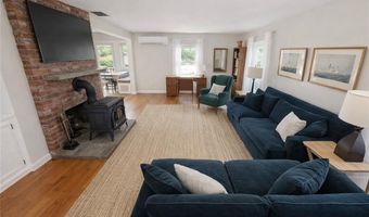 400 Third Beach Rd, Middletown, RI 02842