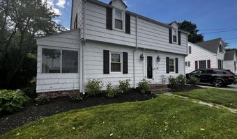 66 Howard St, Bangor, ME 04401
