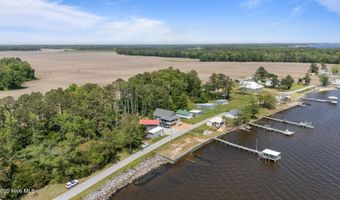 215 River Rd, Arapahoe, NC 28510