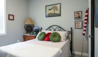 914 Ridge Rock Ln, Bargersville, IN 46106