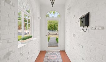 2800 S ARLINGTON RIDGE Rd, Arlington, VA 22202