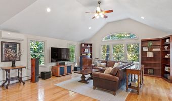 31 Mohawk Dr, Acton, MA 01720