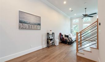 4094 Runyon Rd, Addison, TX 75001