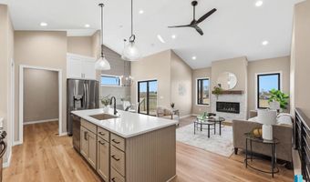 405 N Sunshine Ave, Brandon, SD 57005