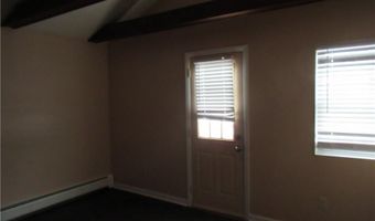 164 Cleveland Ave 2nd, Bridgeport, CT 06606