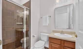 824 ISLEBAY Dr, Apollo Beach, FL 33572