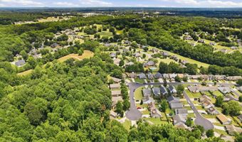 610 Fawn Branch Trl, Boiling Springs, SC 29316