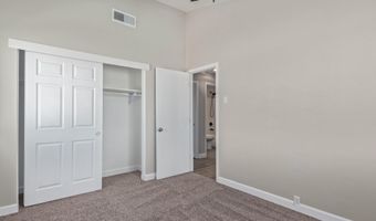 7525 W Lake Erie Dr, Casa Grande, AZ 85194