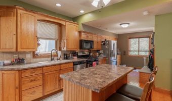 136 1st Ave, Alden, MN 56009