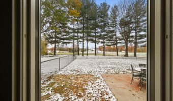 17 Pine Grove Dr, Batesville, IN 47006