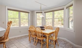 825 Woonsocket Hl, North Smithfield, RI 02896
