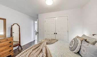 3100 N GLEBE Rd, Arlington, VA 22207
