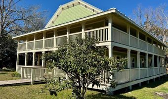 145 6th St, Apalachicola, FL 32320