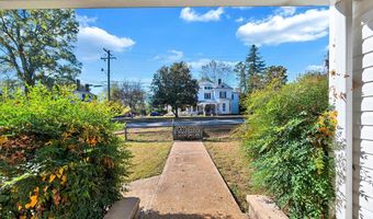700 N Main St, Abbeville, SC 29620