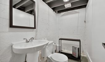 139 Nursery Rd, Anderson, IN 46012