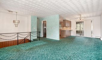 2400 RAMBLEWOOD Rd, York, PA 17408