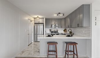 98-402 Koauka Loop 202, Aiea, HI 96701