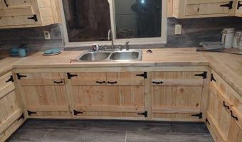 9214 Mina Bird Dr, Bonanza, OR 97623