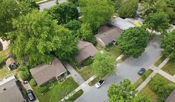 1061 Western Dr, Ann Arbor, MI 48103