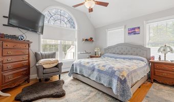 434 Donald St, Bedford, NH 03110