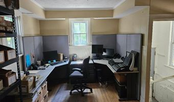 329 Jefferson St, Algonquin, IL 60102