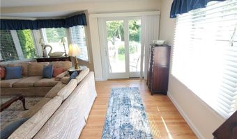 15 Hammersmith Rd 33, Newport, RI 02840