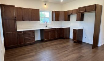 522 S 3rd St, Albia, IA 52531